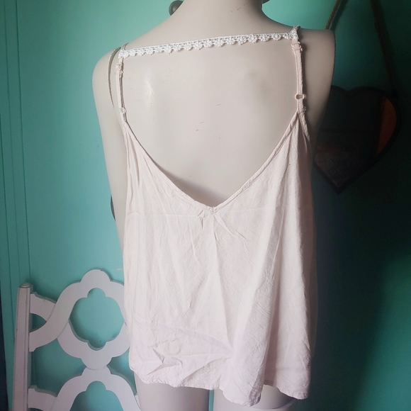 dELiA*s open back cream & tan tank medium - Picture 4 of 4
